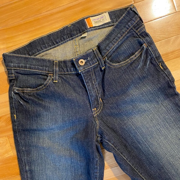 ⭐️HP⭐️ GAP Long & Lean Flare Leg Jeans - Picture 2 of 8